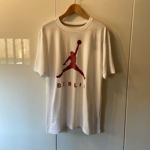 NEW! Nike Air Jordan Berlin T-Shirt Wht Mens Large